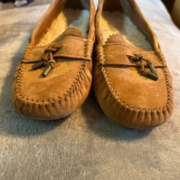 UGG Sz 8 Roni Moccasin Slipper Suede Leather Loafer Shoes Chestnut Brown Women’s - Picture 4 of 16